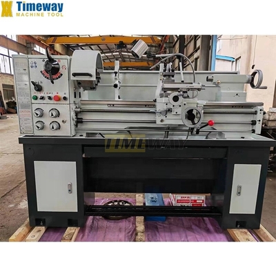 220/380V Voltagem Mini Torno Horizontal Gap Bed Torno com 1930 * 760 * 1580mm Dimensões