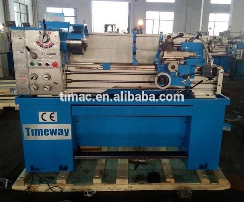 T-1440W Máquina de torno horizontal de balanço de 356 mm para operações de torneamento de metais versáteis