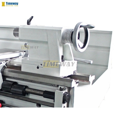 Máquina de torno manual de alta precisão com velocidade do fuso 25 2000 rpm