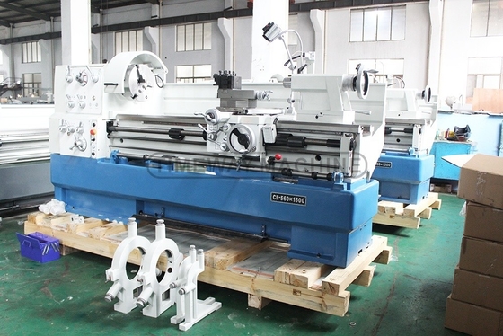 788mm Balanço em espaços e capacidade de usinagem Máquina de torno central universal com DRO de 2 eixos