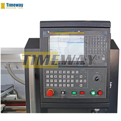 2630x1400x1550mm Torno CNC de cama plana de alta precisão com 4 estações de postes de ferramentas