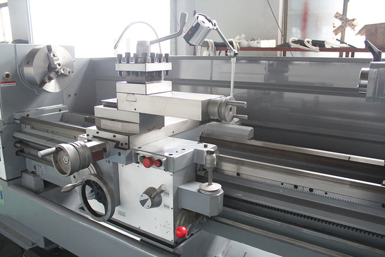 Max. swing over gap 900mm Universal Precision Gap-bed ou Bench Lathe / Tornos CL-660 para Fabricação Plant