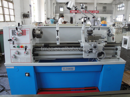 T-1440B Torno de motor de cabeça de engrenagem de precisão com diâmetro de balanço de 220 mm sobre deslizamento cruzado