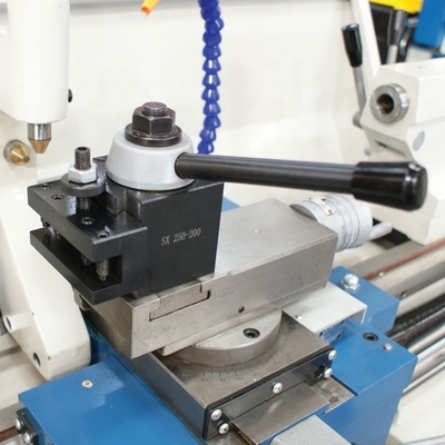 T-1440B Torno de motor de cabeça de engrenagem de precisão com diâmetro de balanço de 220 mm sobre deslizamento cruzado