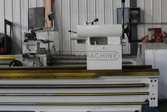 400 Swing Energy Saving Gap-bed Lathe Machine com tensão como exigência dos clientes