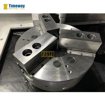 Máquina CNC para instalações de fabrico