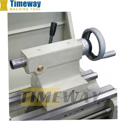 Torno de metal com 45-1800 r.p.m Esferas de velocidade do eixo e 38 mm de furo do eixo da série T