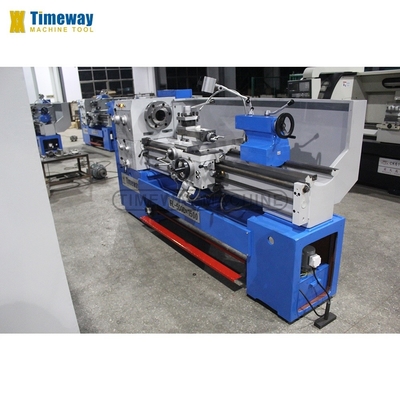 7Potência do motor do fuso de 0,5 kW Torno de metal pesado/torno de cama de lacuna universal 3500 kg peso