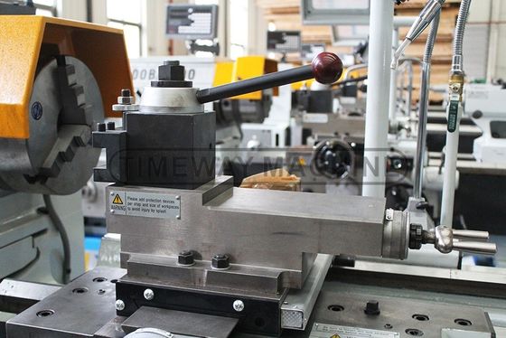 Máquina de torno manual horizontal de cama aberta para capacidade de usinagem de carga média por TIMEWAY