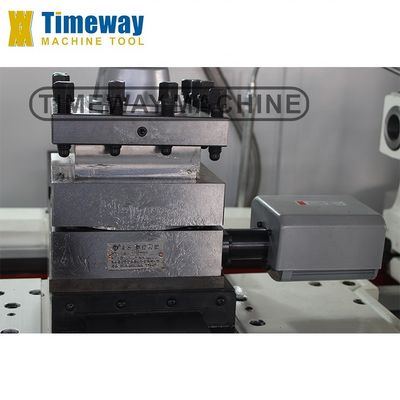 Torno CNC de cama plana econômico em 2020 com capacidade de usinagem leve