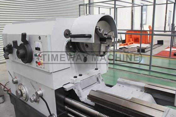 3900 KG Peso 3725x1473x1622 mm Máquina de torneamento de torno de motor a quente para corte de fios