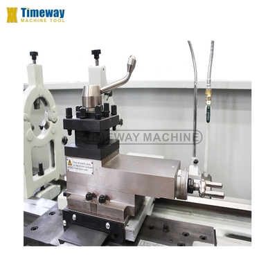 710 mm Max. Swing Over Gap Horizontal Center Turning Machine para torno de metal industrial
