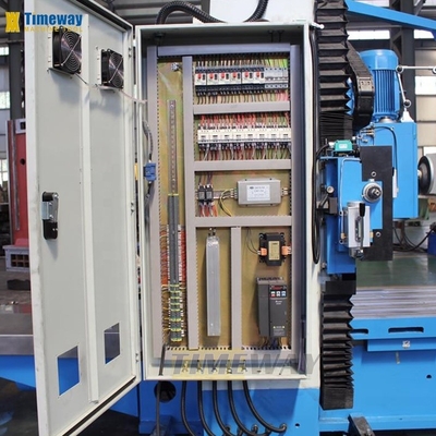 Máquina de fresagem de metais universal 82 505 r.p.m 1200 KG com alta velocidade e concorrência