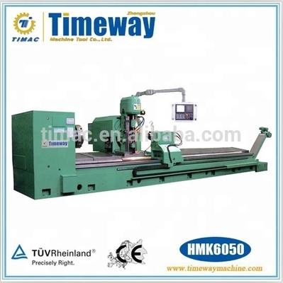 ± 0,015 mm Precisão de posicionamento Máquina de fresagem de eixo de espiral duplo CNC horizontal