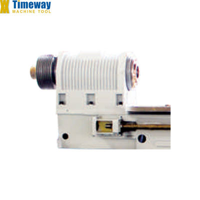 Largura do leito 520mm Leito plano CNC Torno com 3000kg Max. Capacidade de peso