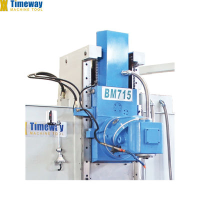 Máquina de fresagem vertical BM715 para processamento de metais versáteis