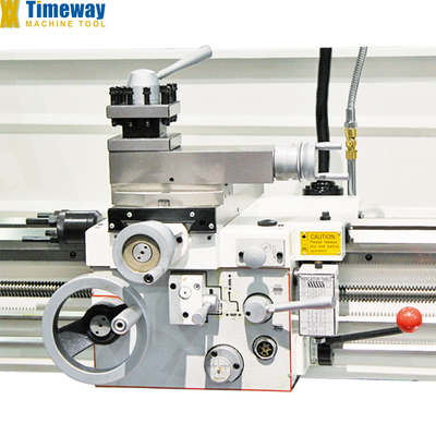 Máquina de torno para torno de cama de lacuna CM-400V com e Potência do motor do fuso kW 3,2/2.2