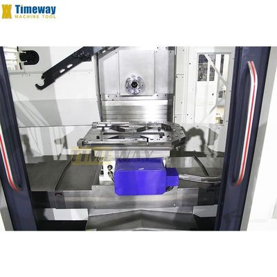 Centro de usinagem de metais com 0,005 mm de repetibilidade e 0 6000 rpm de velocidade do fuso