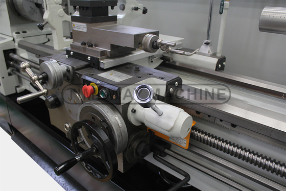 Velocidade do fuso 36-1600 rpm Máquina de torno de cama de lacuna BL-500C para torneamento de metal universal
