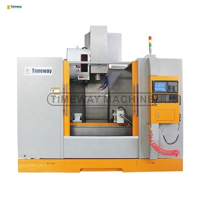 Centro de usinagem vertical CNC com controlador FANUC ± 0,008 Precisão de posicionamento mm