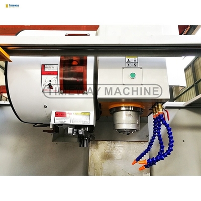Centro de usinagem vertical CNC com controlador FANUC ± 0,008 Precisão de posicionamento mm