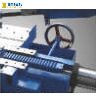 27/40/54/68/80m/min Velocidade da lâmina 2.2kw Serradora horizontal de banda de metal para corte preciso