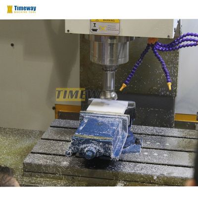 2800*2300*2400 VMC 850 Centro de máquinas CNC para usinagem vertical de metais de alta precisão