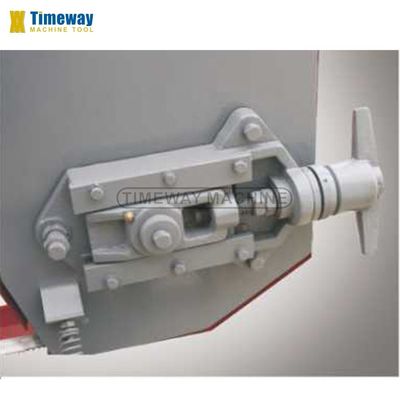 27/40/54/68/80m/min Velocidade da lâmina 2.2kw Serradora horizontal de banda de metal para corte preciso