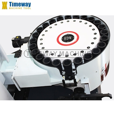 6000rpm Velocidade do fuso Velocidade 3 eixos Máquina de fresagem CNC Centro de usinagem vertical Cnc
