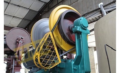 Pressão de forja de parafuso de 600 mm de tração de deslizamento pneumática de atrito para várias aplicações