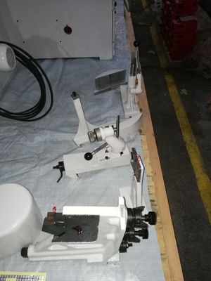 Máquina de rectificação de eixo de válvula CNC de tensão normal 220V/380V para aplicações industriais