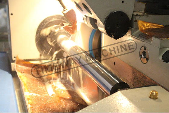 Máquina de moagem cilíndrica universal de 4 kW UG-200 G-320 para moagem de precisão