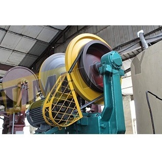 Pressão de parafuso mecânico de duplo disco de atrito com dispositivo de pedal Capacidade nominal 1600KN