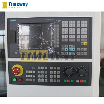 420x800mm Tabela de trabalho Tamanho Vmc650 3-Axis CNC Centro de usinagem vertical para fresagem de metal