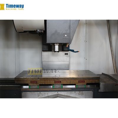 Máquina de fresagem CNC vertical com 1100 mm de viagem de mesa e desempenho de custo imbatível