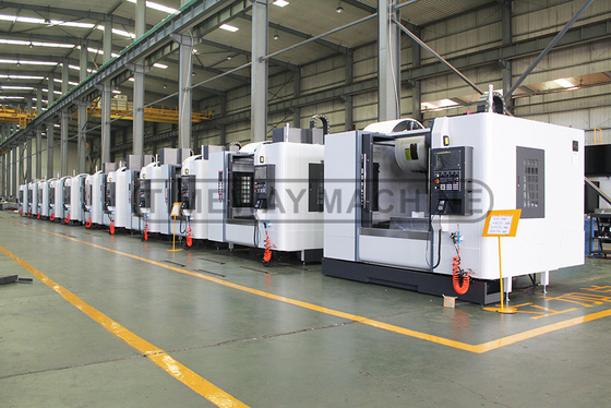 Máquina de fresagem vertical CNC de 600 mm VMC1060L com capacidade de 24 revistas de ferramentas