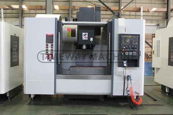 Máquina de fresagem vertical CNC de 600 mm VMC1060L com capacidade de 24 revistas de ferramentas