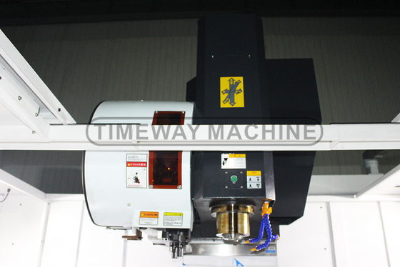 VMC1370 grande centro de usinagem vertical máquina de fresagem CNC com 1300mm mesa de viagem