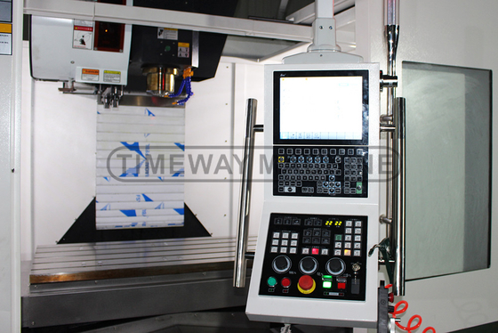 VMC1370 grande centro de usinagem vertical máquina de fresagem CNC com 1300mm mesa de viagem