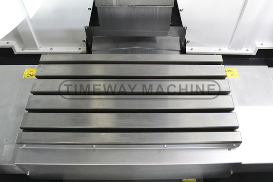 Alta precisão VMC650 Centro de Máquina Vertical com CNC Systemn Feed Speed
