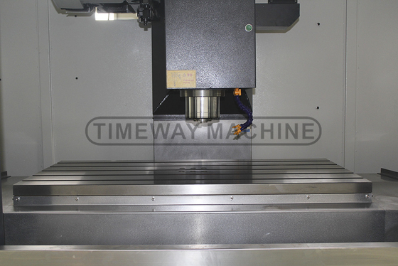 Máquinas de trabalho pesado 2024 Centro de usinagem vertical CNC tipo cama com sistema CNC